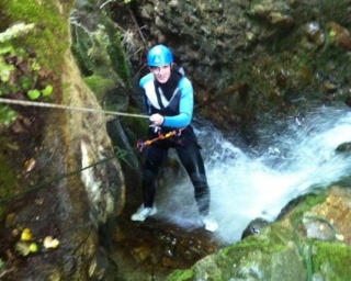  sauter dans le ravin